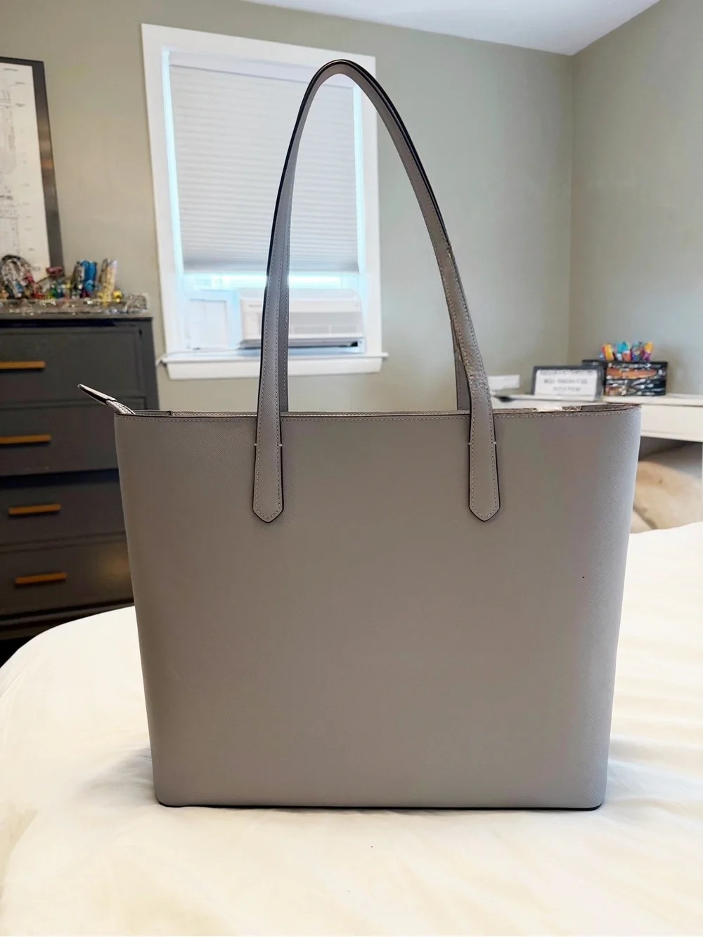 kate spade Staci Large grey leather tote bag NWOT - Picture 2 of 3